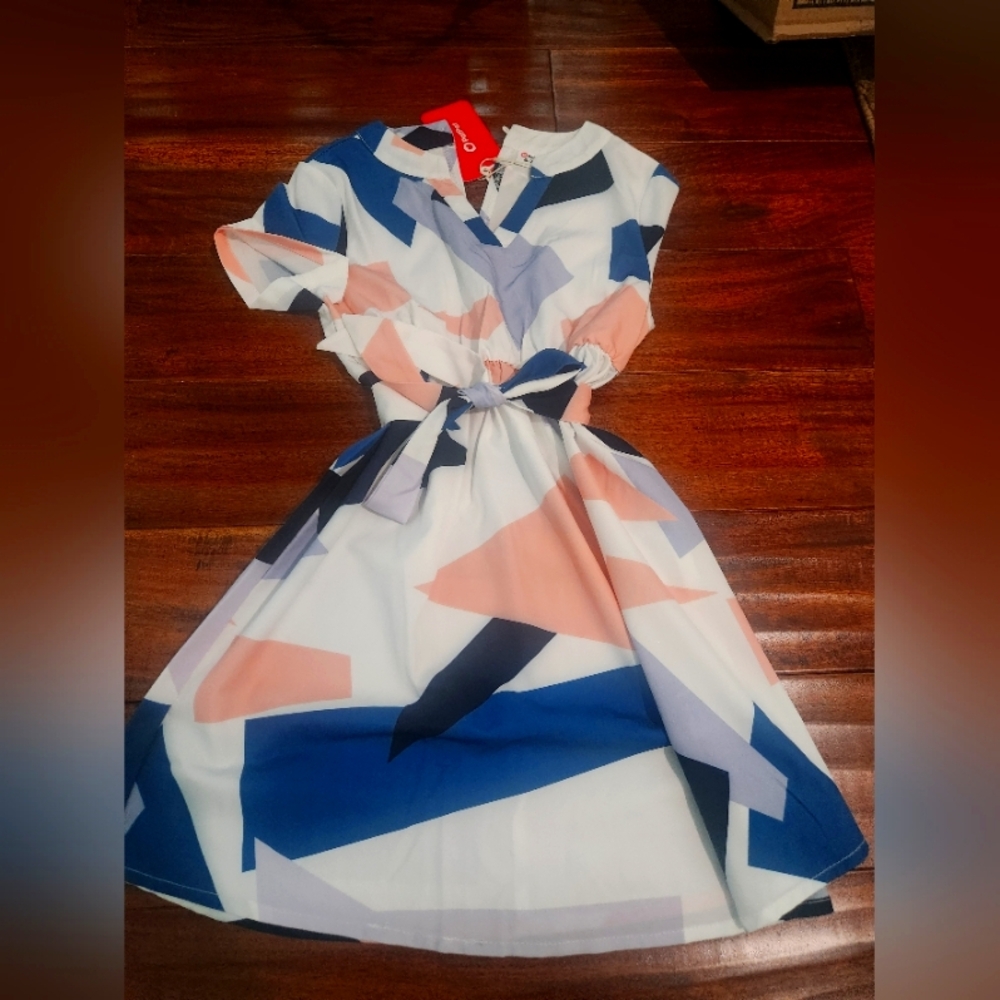 Family Matching Allover Geo Print V Neck Belted Short-sleeve Dress Size 6-7 NWT
